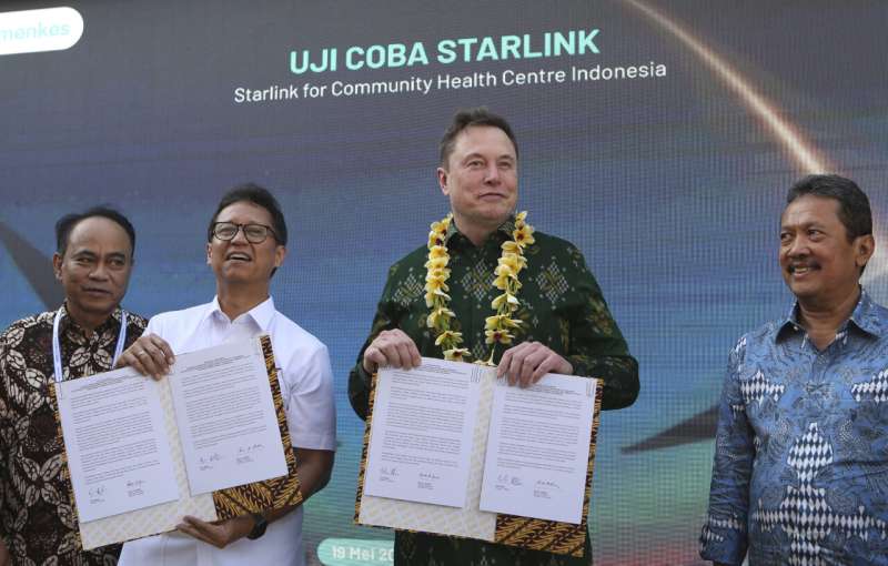 Илон Маск запускает Starlink в Индонезии, рассматривая будущие инвестиции