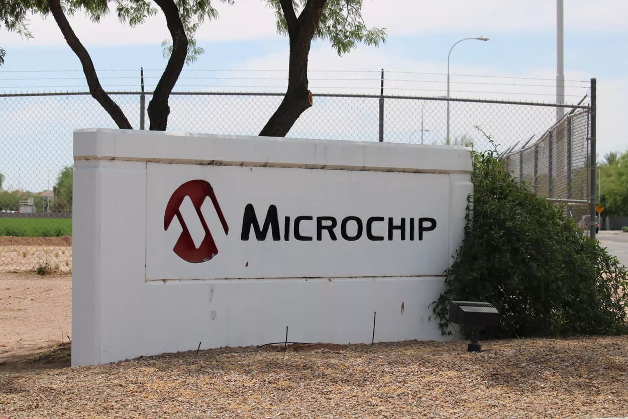 Microchip Technology испытывает финансовые затруднения